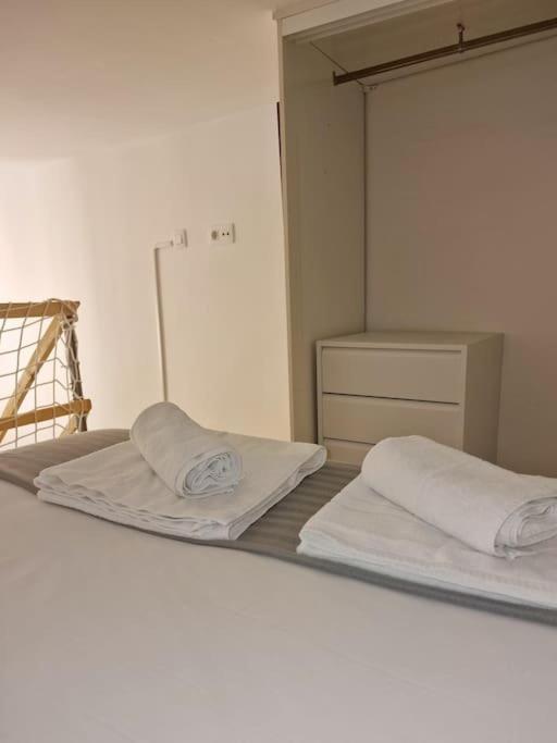 Апартаменти Mediodia Chica Apartamento Tipo Loft En La Latina Мадрид Екстер'єр фото