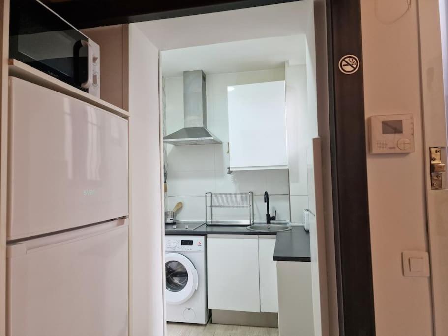 Апартаменти Mediodia Chica Apartamento Tipo Loft En La Latina Мадрид Екстер'єр фото