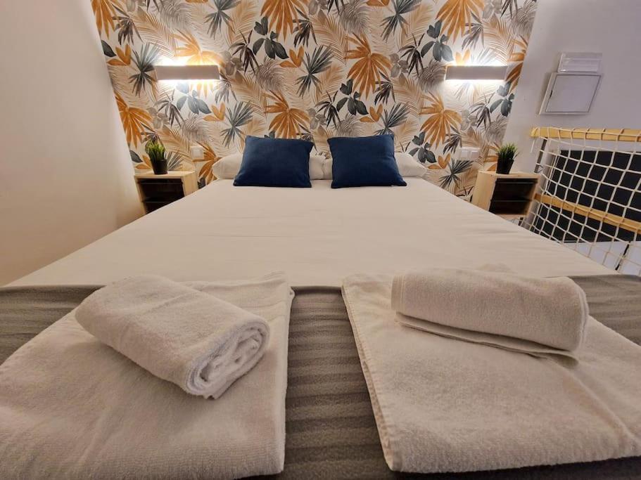 Апартаменти Mediodia Chica Apartamento Tipo Loft En La Latina Мадрид Екстер'єр фото